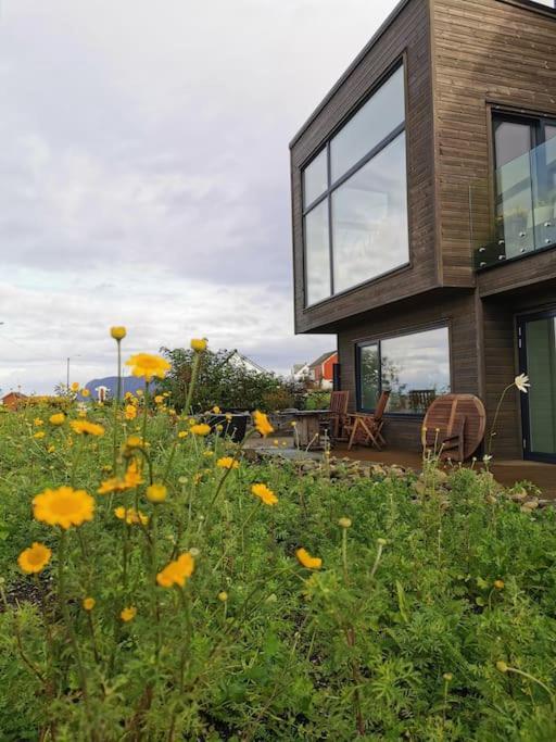 Beach Front Appartments In Design Eco-Villa Ulsteinvik Exteriér fotografie